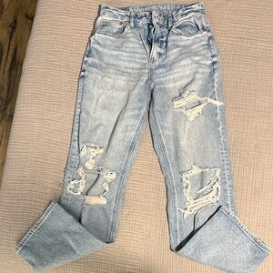 American Eagle Outfitters Light Wash Distressed Straight Leg Jeans